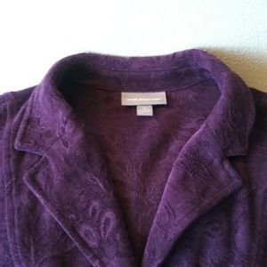 Maroon button down blazer with pockets